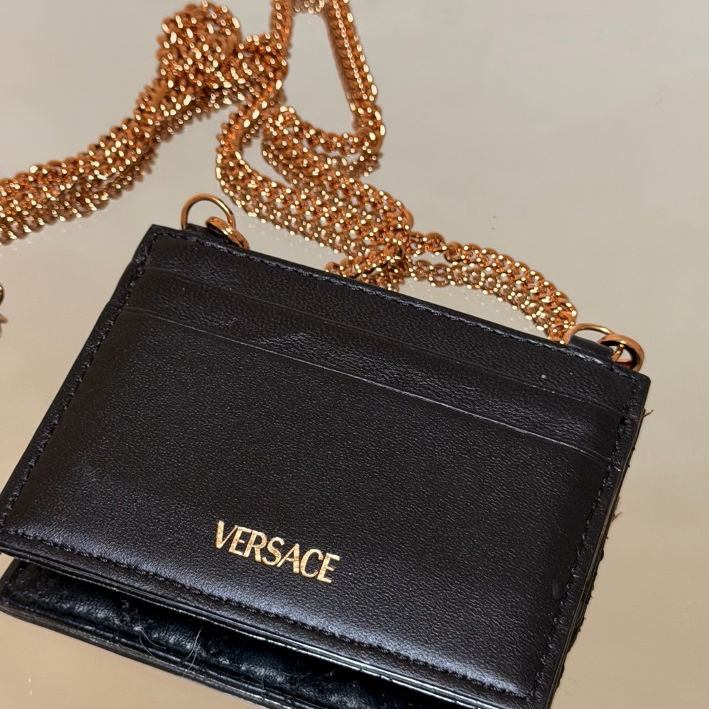 Versace Black Quilted Crossbody with Gold Chain and Medusa V - Picture 4 of 7